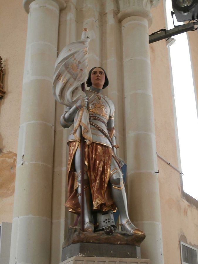 Jeanne d'Arc versus Marianne, quelle différence?